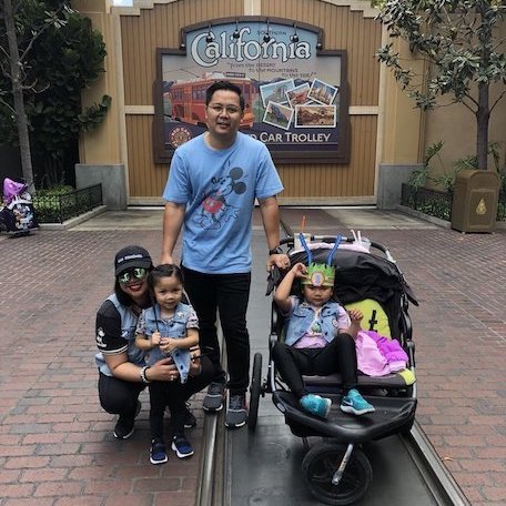 knott's berry farm stroller rental